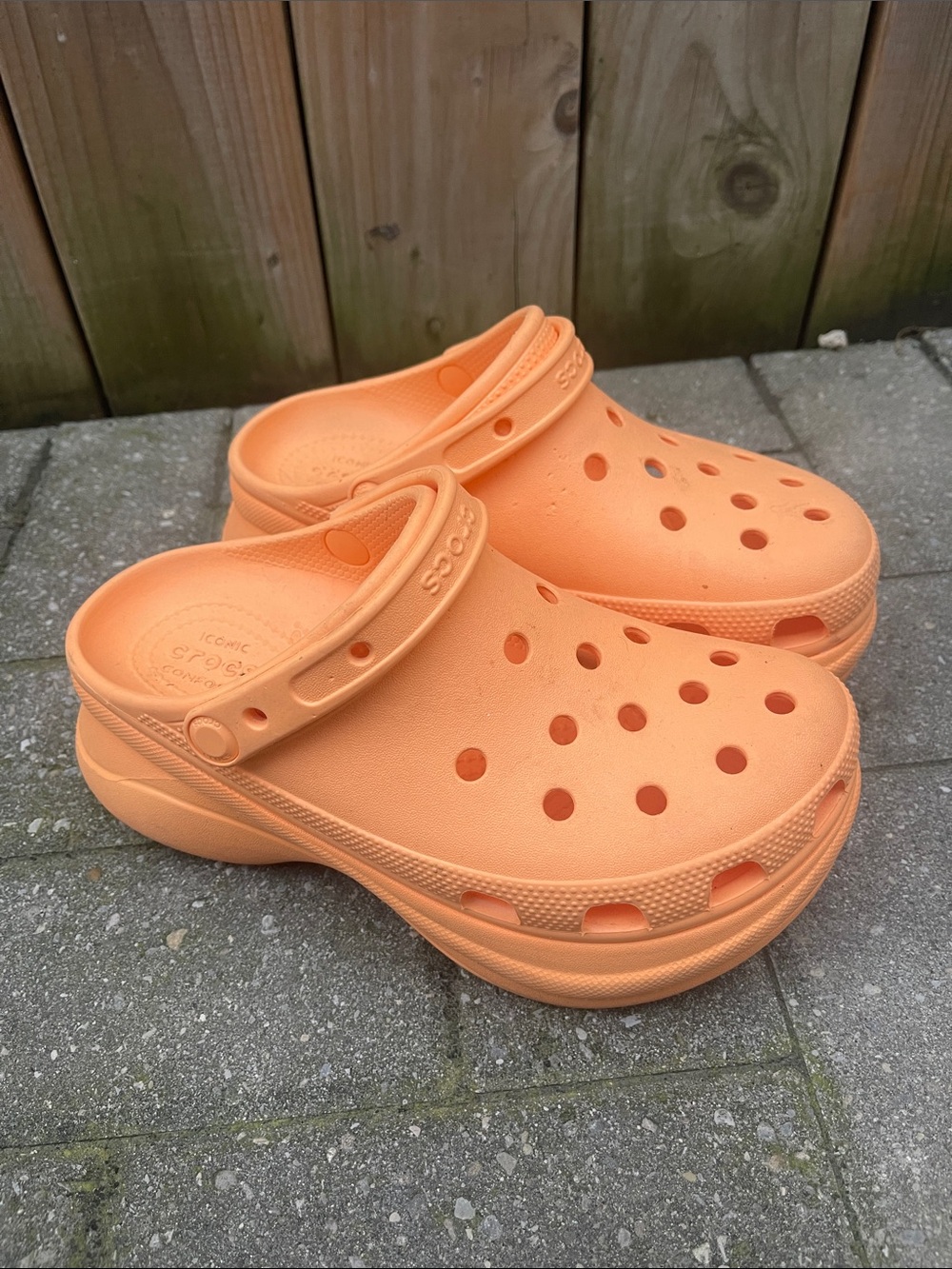 CROCS adults platform Clogs in Bright Orange